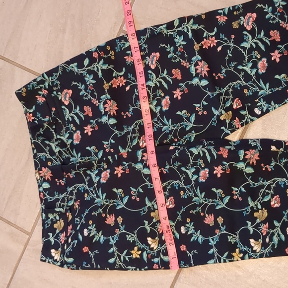 Loft Julie Fit The Riviera Pant Front and Back Welt Pockets Vented Hem Size 2P - Picture 10 of 16